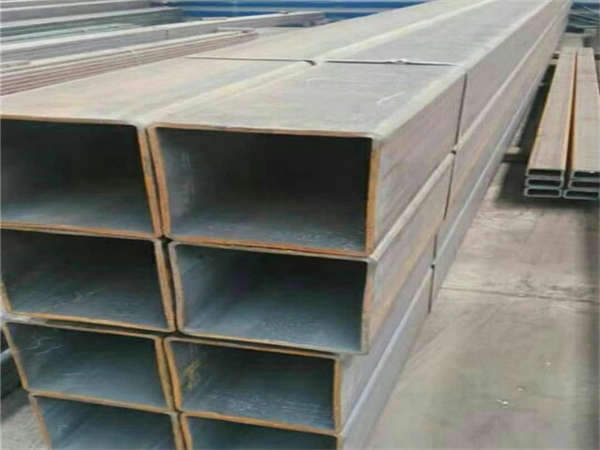 伍家岗<font style='color:red'>Q355B无缝方管</font>大厂出货